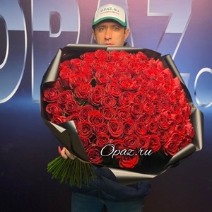 101 роза Голландия Premium 70см в оформлении №РС-168